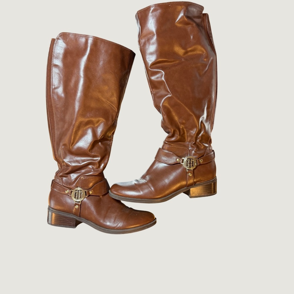 Tommy Hilfiger Brown Knee High Riding Boots TH Hardware Low Heel Size 7